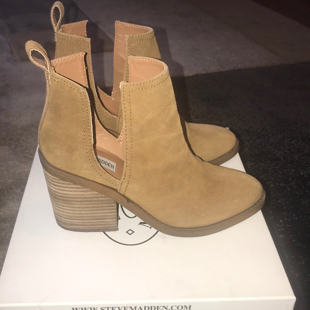 Steve Madden bootie